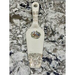 Sabin Crest O Gold 22k Warranted Ceramic Cake Pie Server Courting Couple